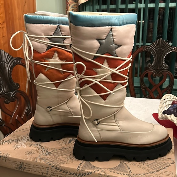 NIB - Free People Montrose Puffer Boot - Picture 1 of 10